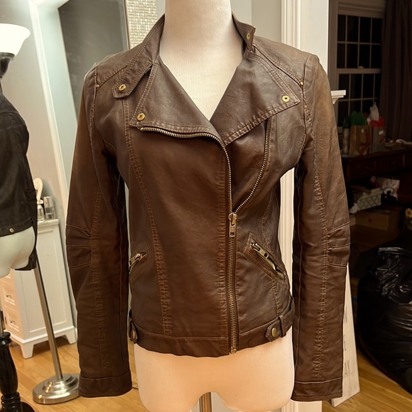 Forever 21 Jackets & Blazers - Forever 21  size small  chocolate brown Faux leather bomber jacket